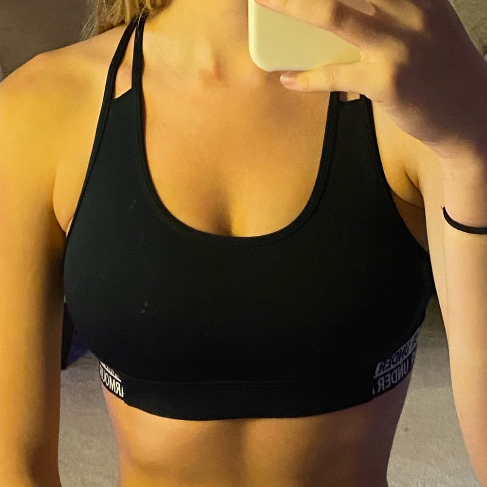 Black under amour bra very cute